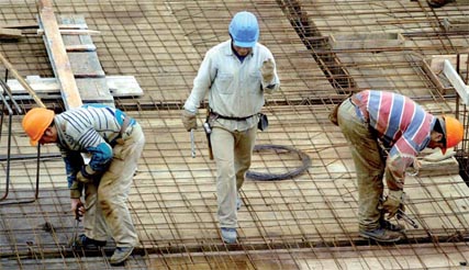 BTP qui Ã©tait lâun des principaux secteurs crÃ©ateurs dâemploi au ...